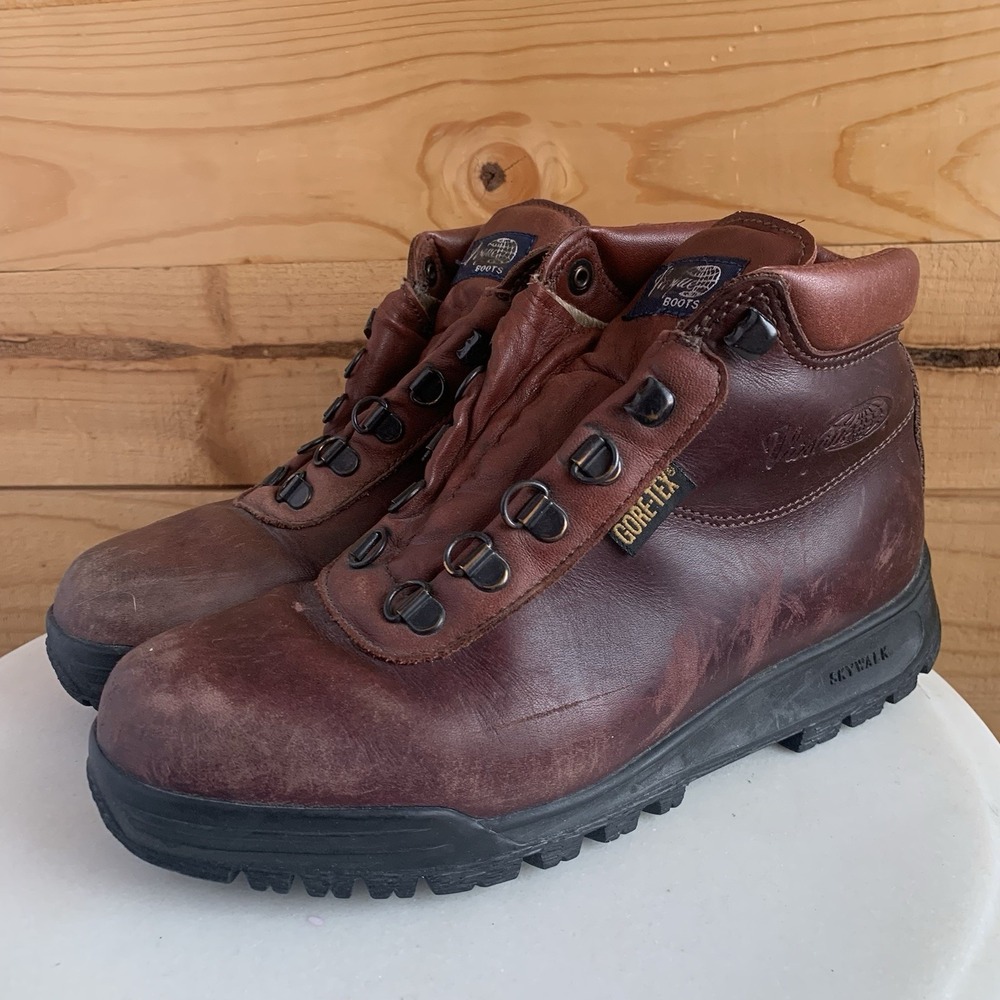 VTG Vasque Skywalk Women's Hiking Boot 6.5 Burgundy Brown Chunky‎ Distressed